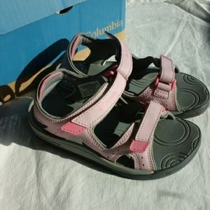 Columbia sandals .Like New